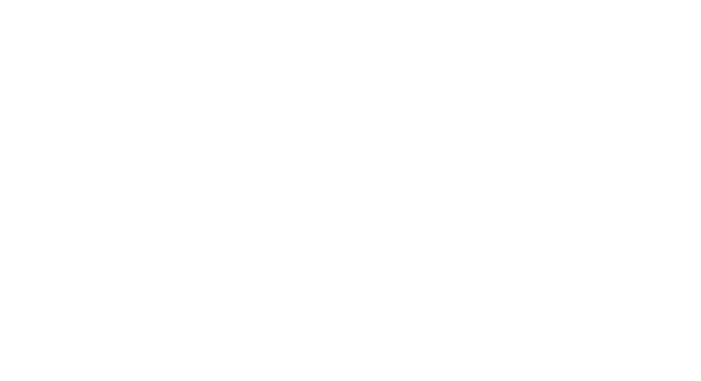 かつて「火喰鳥」と呼ばれた江戸随一の火消侍・松永源吾。訳あって火消を辞めていたが、突然新庄藩から仕官の誘いが来る。妻・深雪の後押しもあり、源吾は頭取として崩壊した火消組を再建することに。一癖も二癖もある仲間を集め、<ぼろ鳶>と揶揄されながらも「どんな命も救うのだ」と奮闘する源吾達だったが、江戸では「狐火」という謎の連続不審火が続いていた。迫りくる災いに、諦めの悪い火消達が奔走する、エンタメ活劇が開幕!